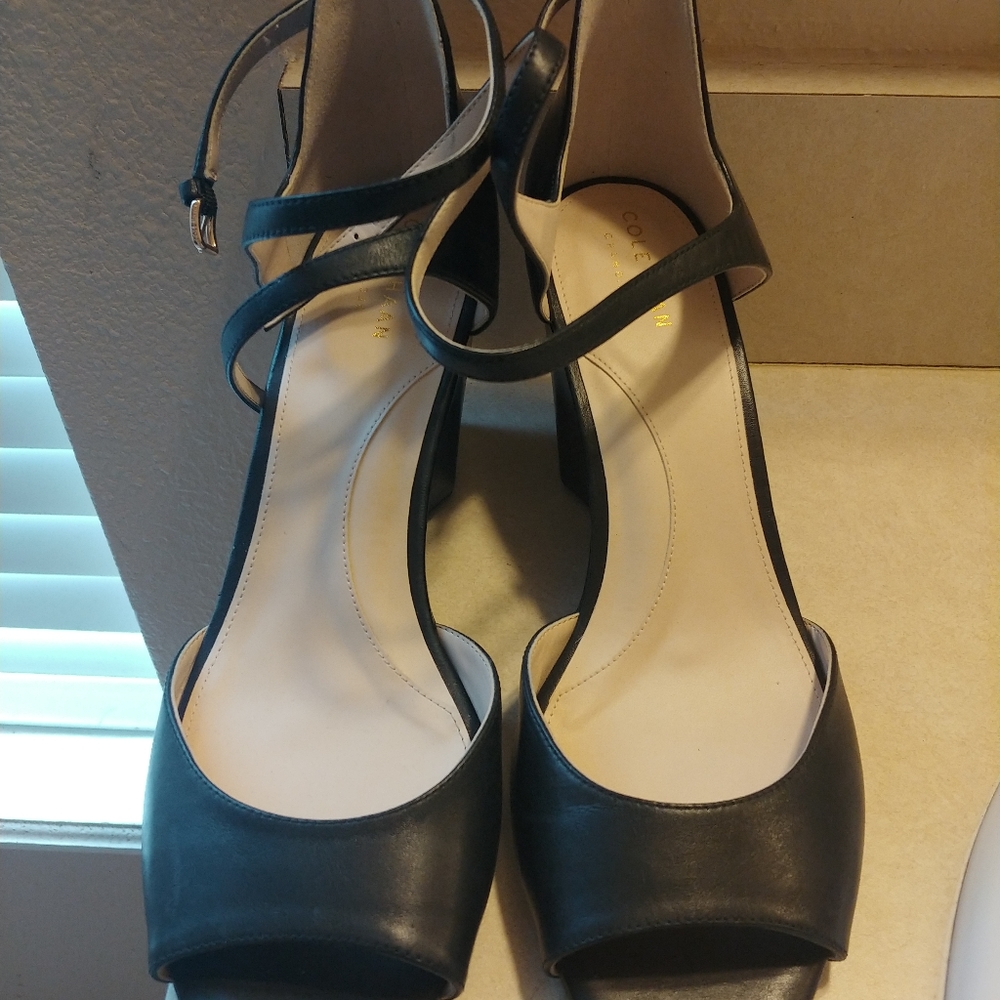 Cole Haan black leather shoes